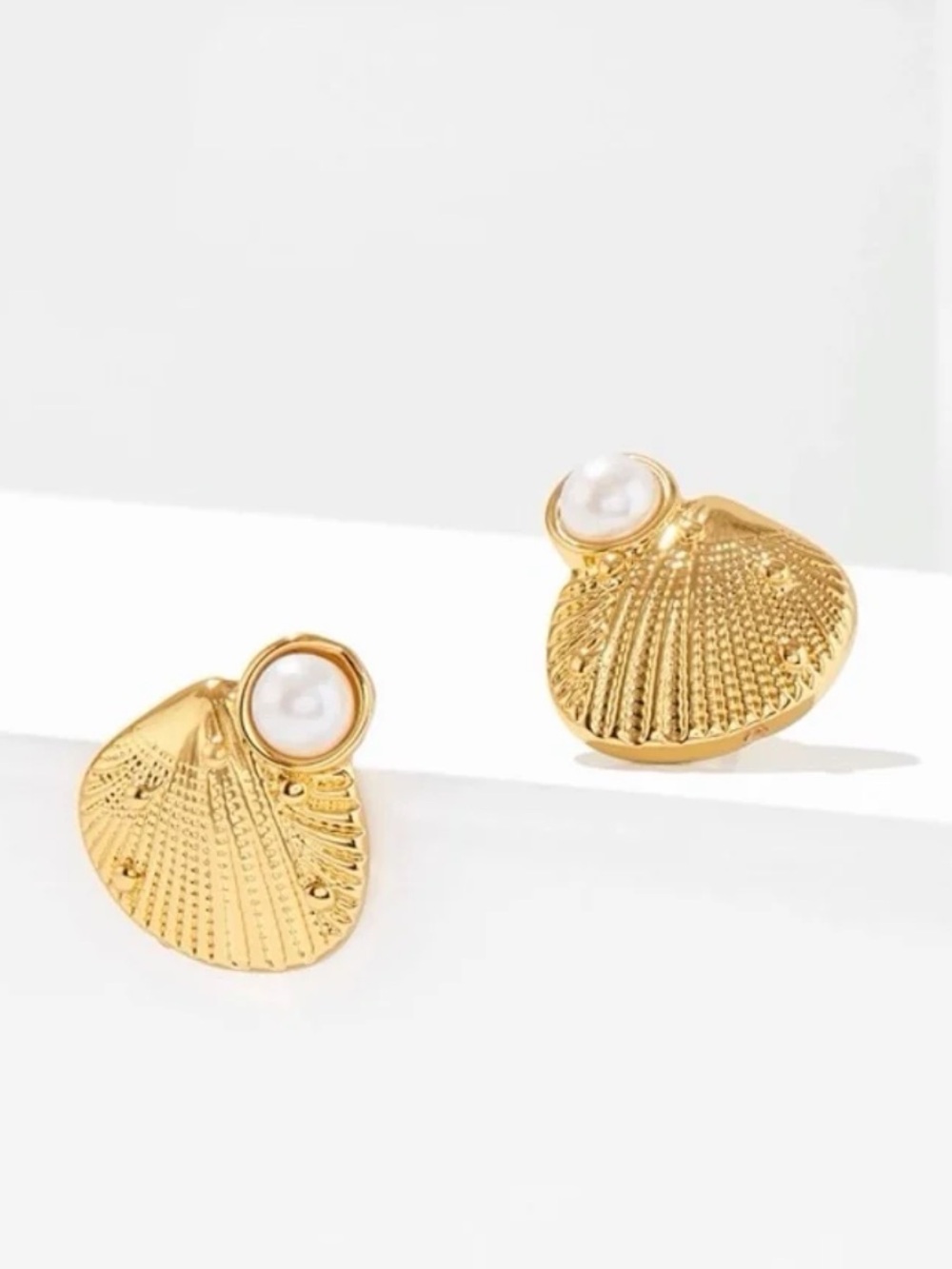 Talbots Seabrook Shell Earrings